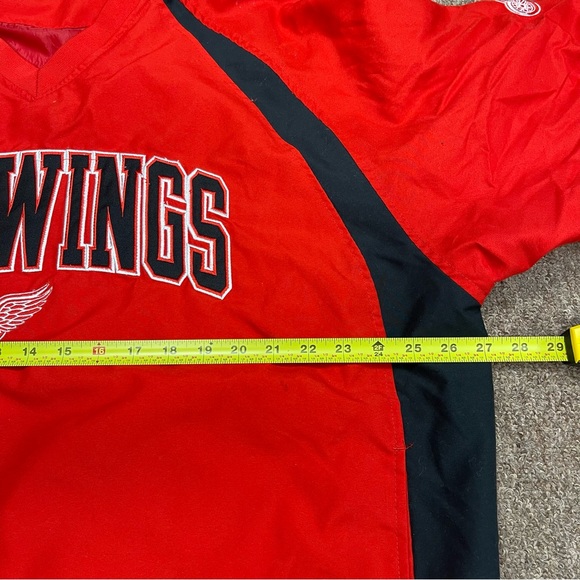 RED WING NHL 🏒 - Picture 4 of 5